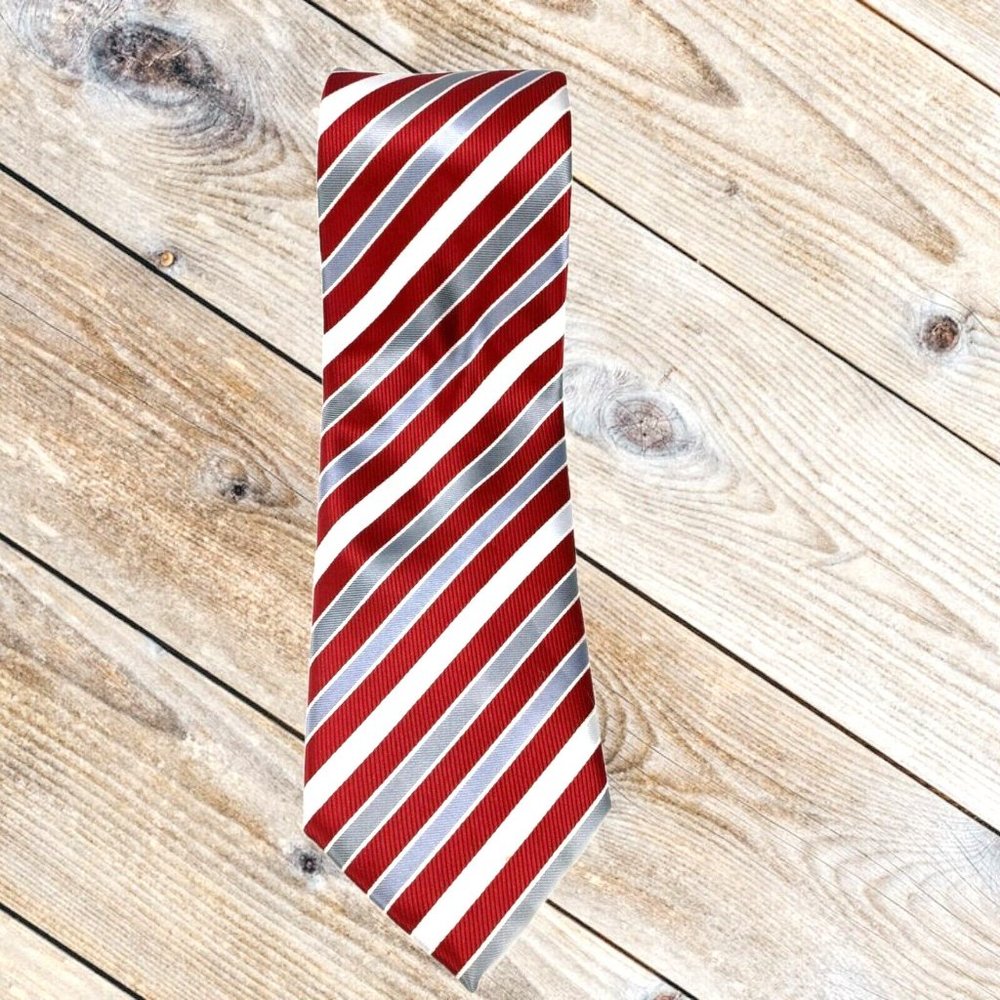 Van Heusen Red White Silver Diagonal‎ Striped Polyester Mens Tie Neck Tie 60"